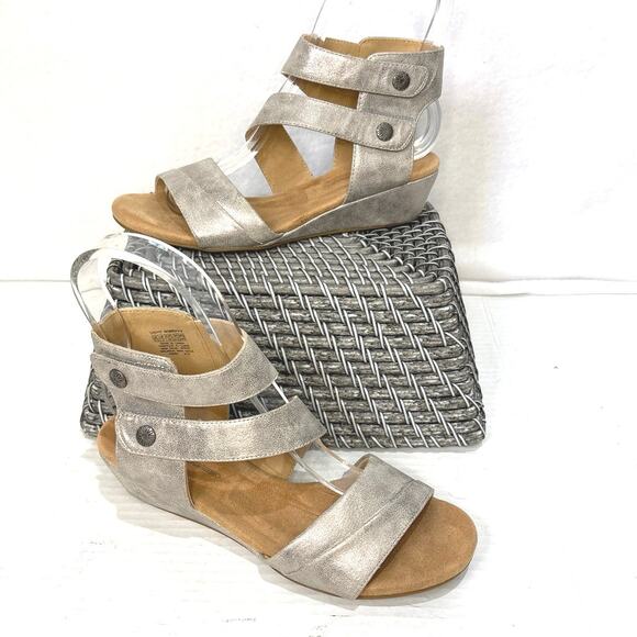 Rockport Cobb Hill Comfort Wedge  Sandals Gold Metallic Hook Loop Closure Sz 7.5 - Picture 1 of 8